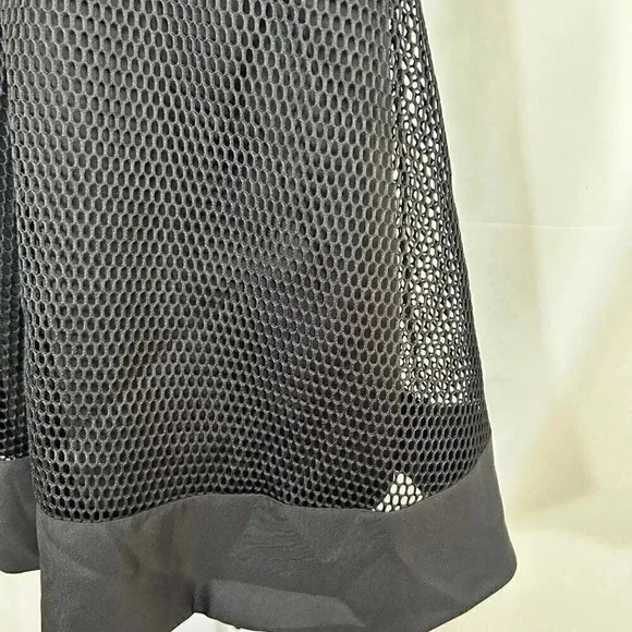Romeo + Juliet Couture Size Small Dress Netting Black Fit & Flare Sporty Retro G - Picture 7 of 13